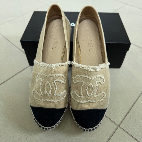 Chanel Canvas Interlocking C's Espadrilles-size 9 (EU39) - Picture 1 of 9